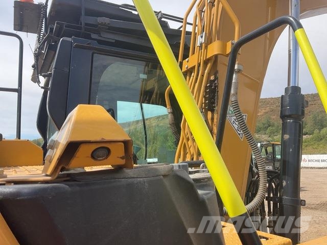 CAT 313GC حفارات زحافة