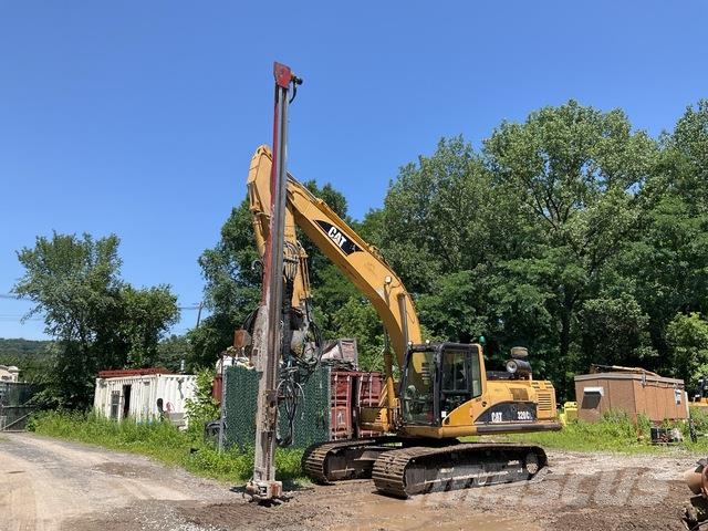 CAT 320 Surface drill rigs