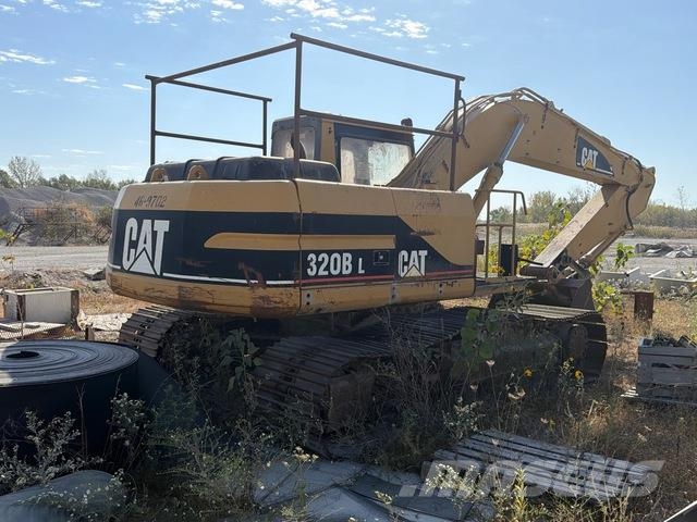 CAT 320BL Гусеничні екскаватори