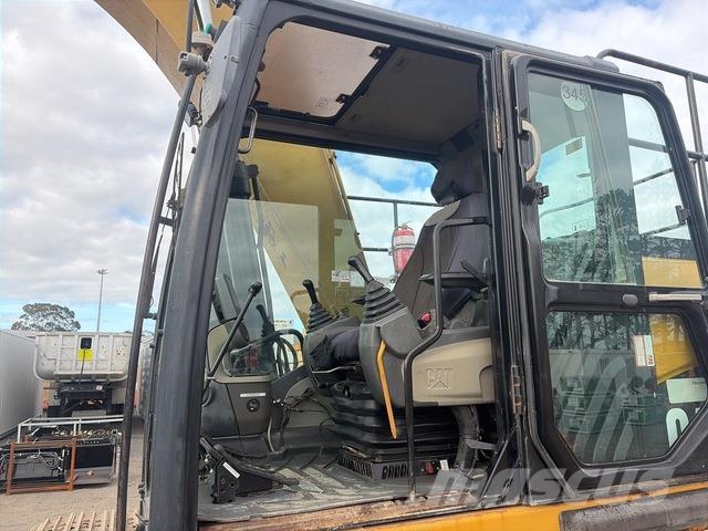 CAT 320D Escavadeiras de esteiras
