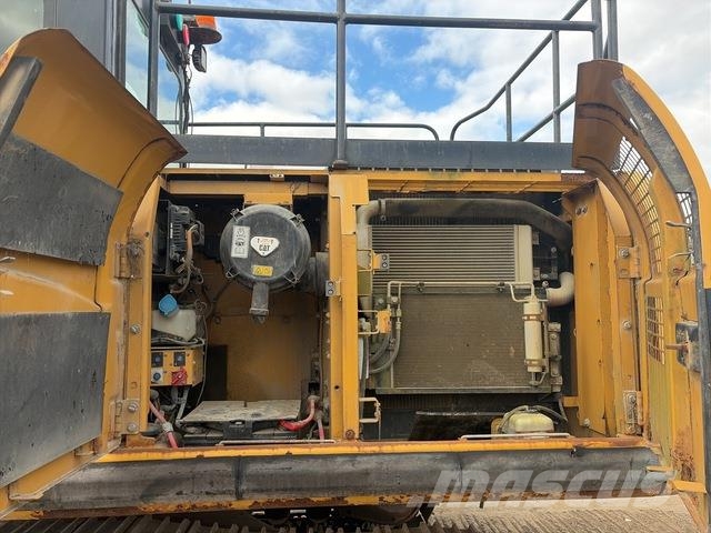 CAT 320D Escavadeiras de esteiras