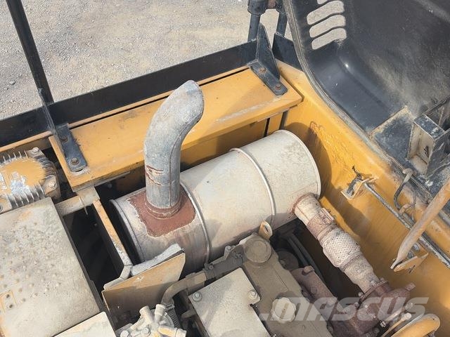 CAT 320D Escavadeiras de esteiras