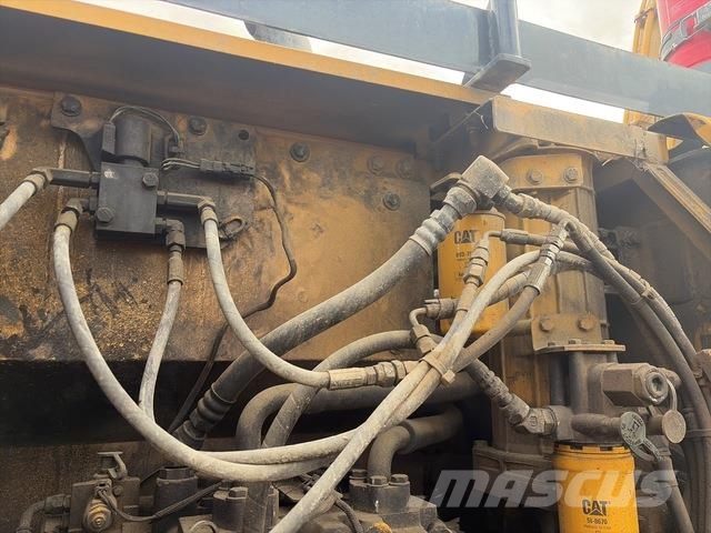 CAT 320D Escavadeiras de esteiras