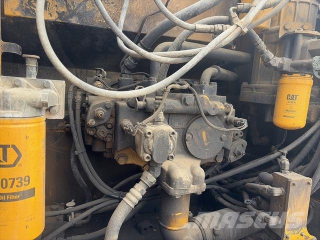 CAT 320D Escavadeiras de esteiras