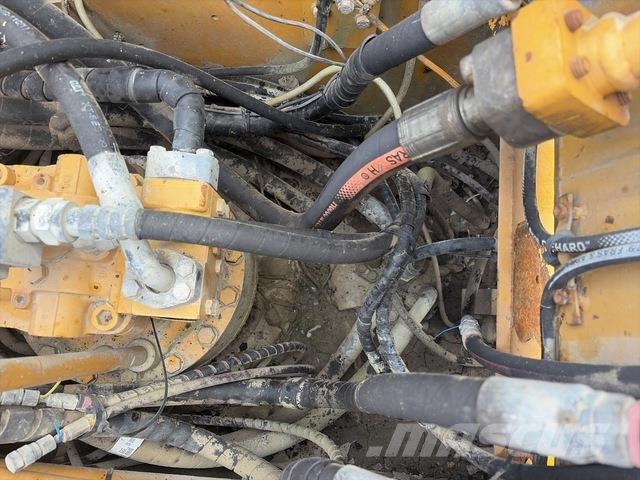 CAT 320D Escavadeiras de esteiras