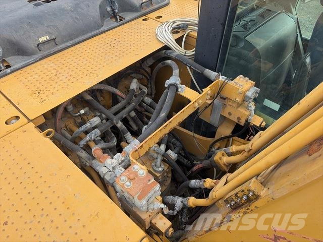 CAT 320D Escavadeiras de esteiras