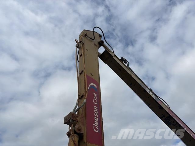 CAT 320D Escavadeiras de esteiras