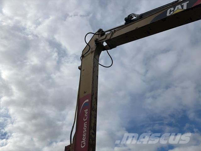 CAT 320D Escavadeiras de esteiras