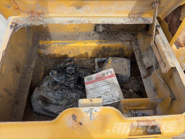 CAT 320D Escavadeiras de esteiras