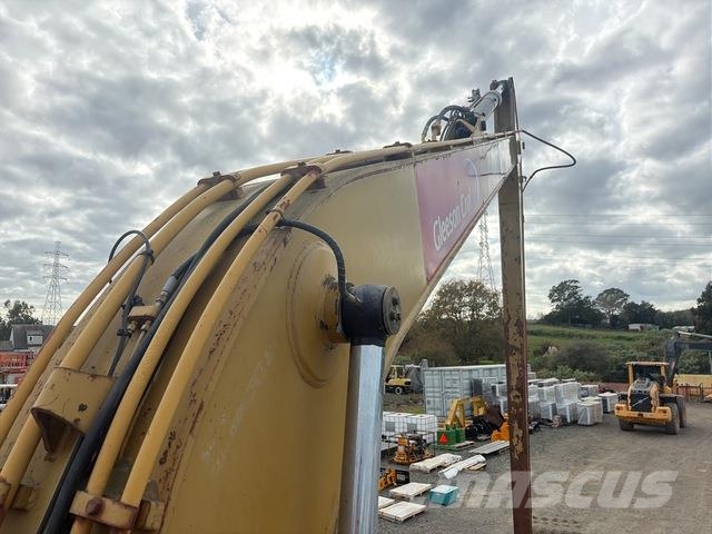 CAT 320D Escavadeiras de esteiras