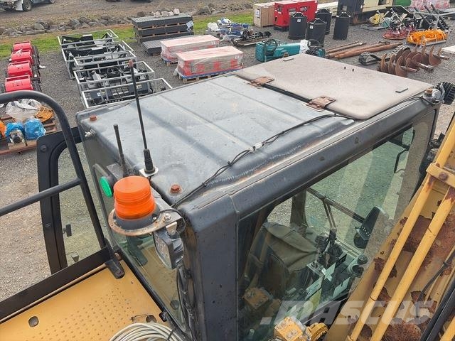 CAT 320D Escavadeiras de esteiras