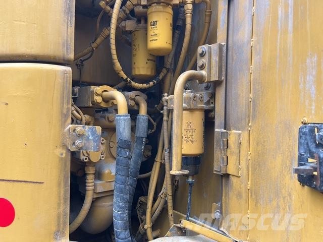 CAT 321D LCR 대형 굴삭기 29톤 이상