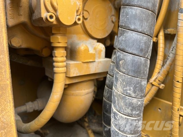 CAT 321D LCR 대형 굴삭기 29톤 이상