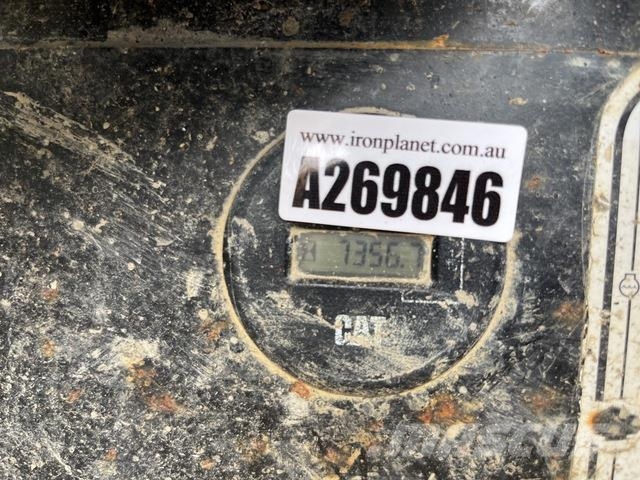 CAT 321D LCR 대형 굴삭기 29톤 이상