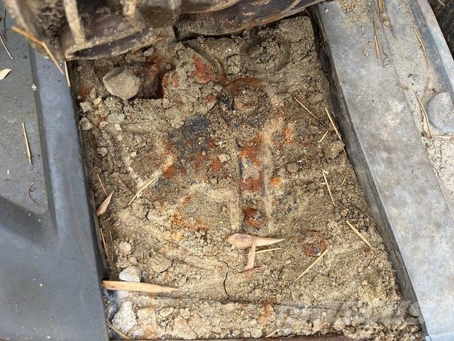 CAT 321D LCR 대형 굴삭기 29톤 이상