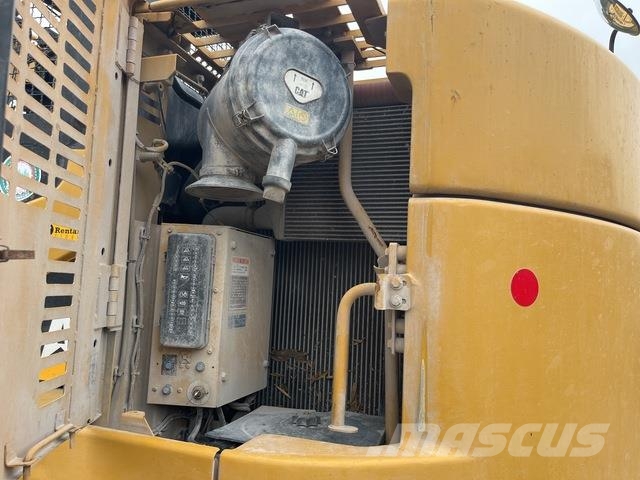 CAT 321D LCR 대형 굴삭기 29톤 이상