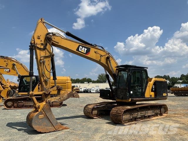 CAT 323 Pelle sur chenilles