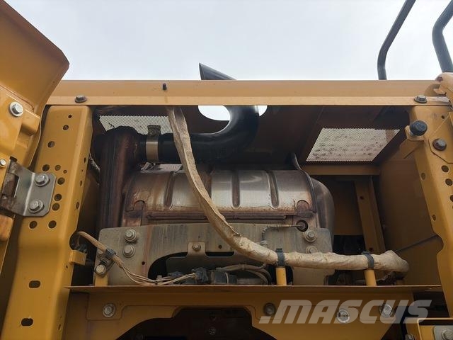 CAT 323 Beltegraver