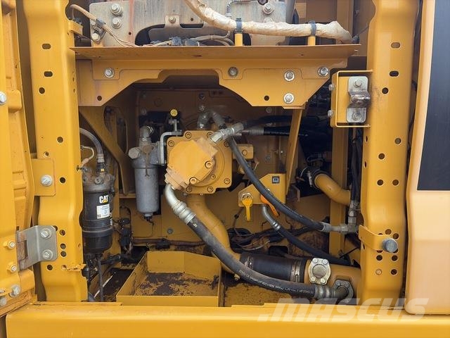 CAT 323 Beltegraver