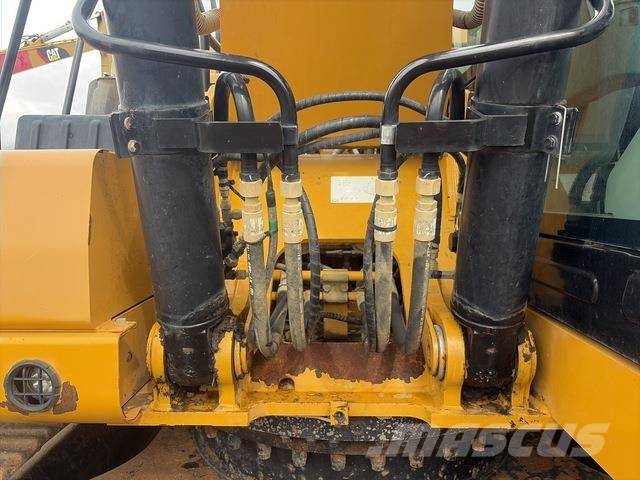 CAT 323 Beltegraver