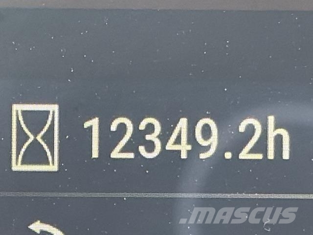 CAT 323 Beltegraver