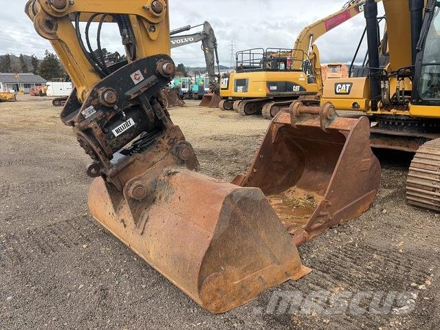 CAT 323 Beltegraver