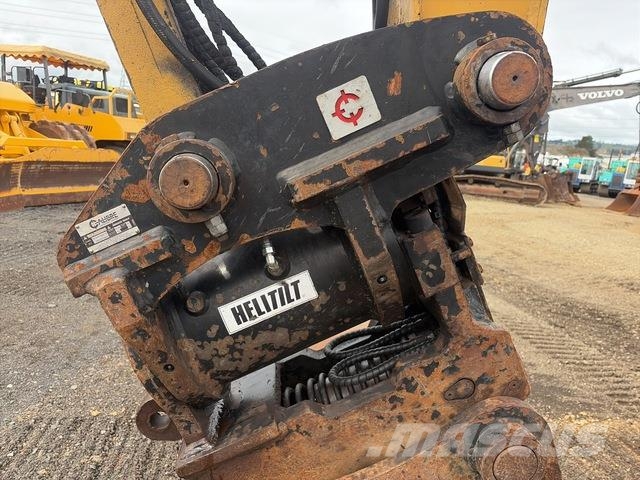 CAT 323 Beltegraver