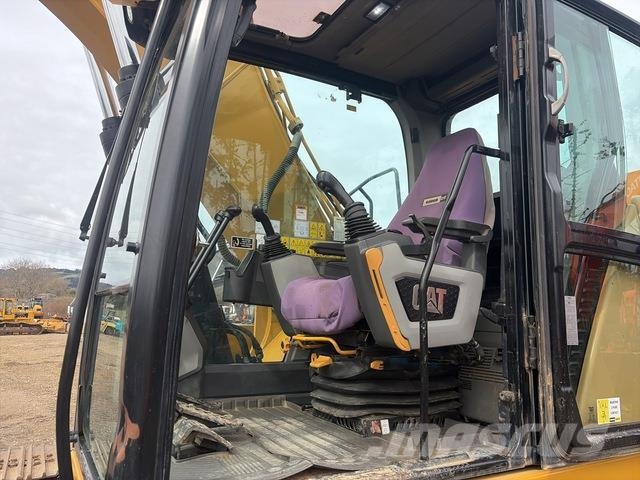 CAT 323 Beltegraver