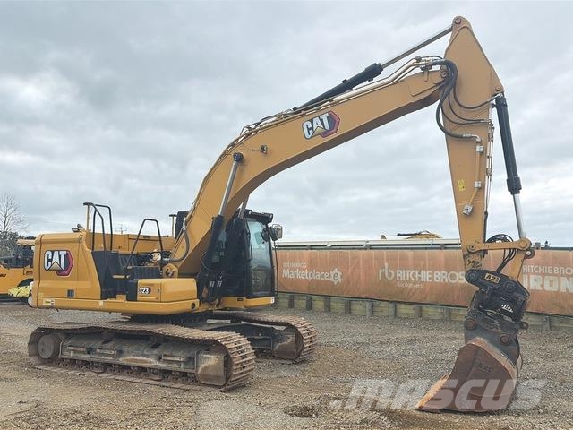 CAT 323 حفارات زحافة