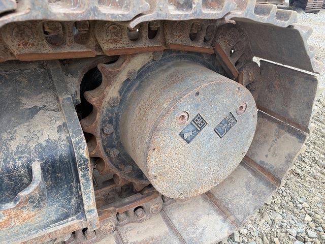 CAT 323 حفارات زحافة