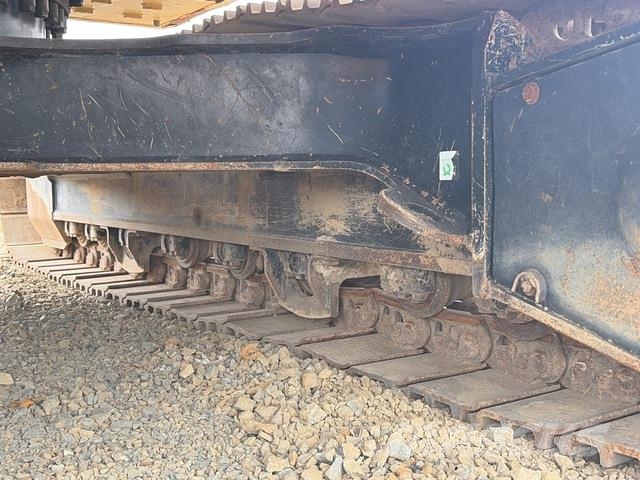 CAT 323 حفارات زحافة