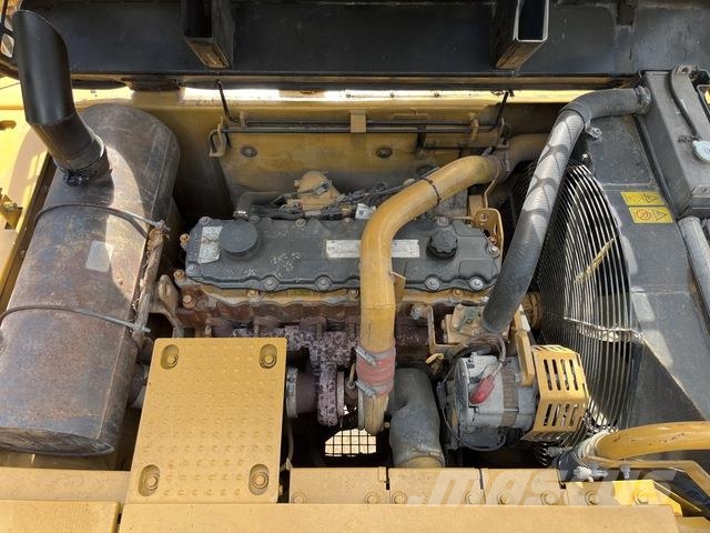 CAT 324D 대형 굴삭기 29톤 이상