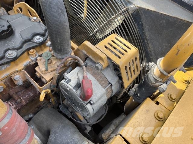 CAT 324D 대형 굴삭기 29톤 이상