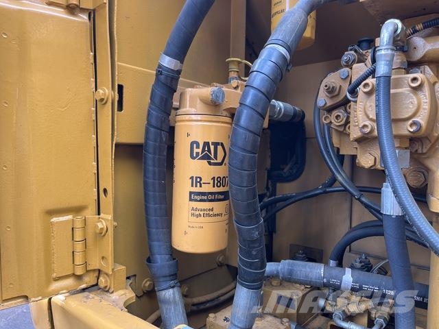 CAT 324D 대형 굴삭기 29톤 이상