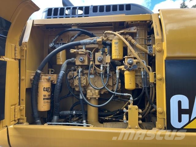 CAT 324D 대형 굴삭기 29톤 이상