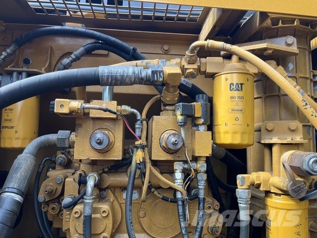 CAT 324D 대형 굴삭기 29톤 이상