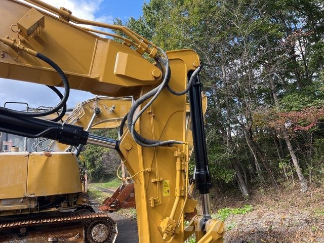 CAT 324D 대형 굴삭기 29톤 이상