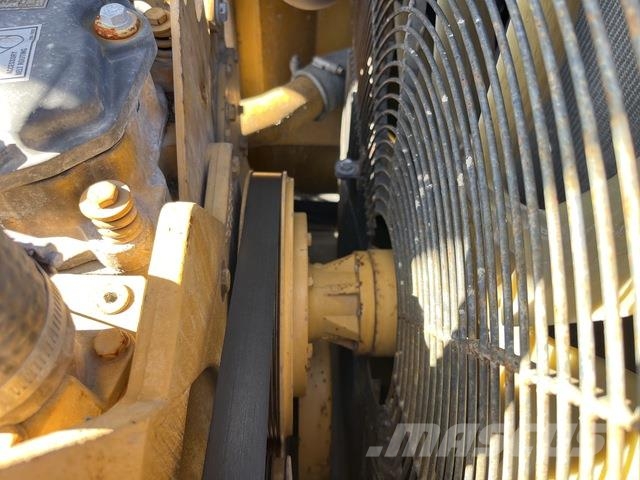 CAT 324DL 대형 굴삭기 29톤 이상