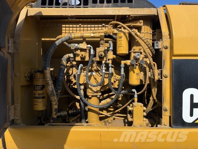 CAT 324DL 대형 굴삭기 29톤 이상