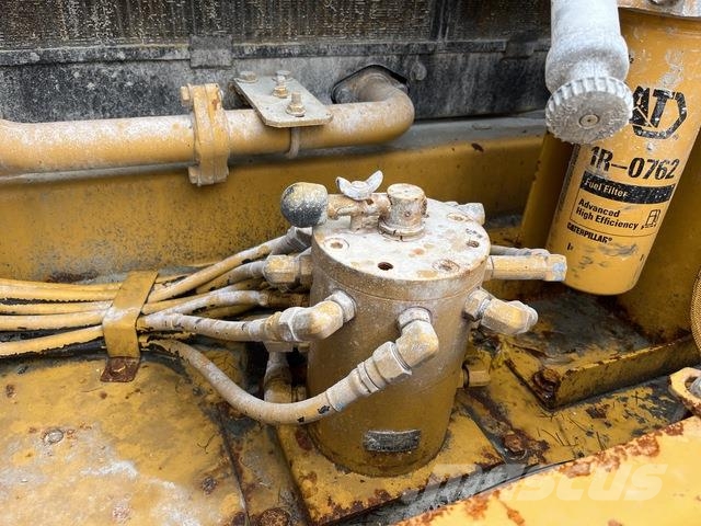 CAT 324DL 大型油圧ショベル12t以上(パワーショベル・ユンボ)