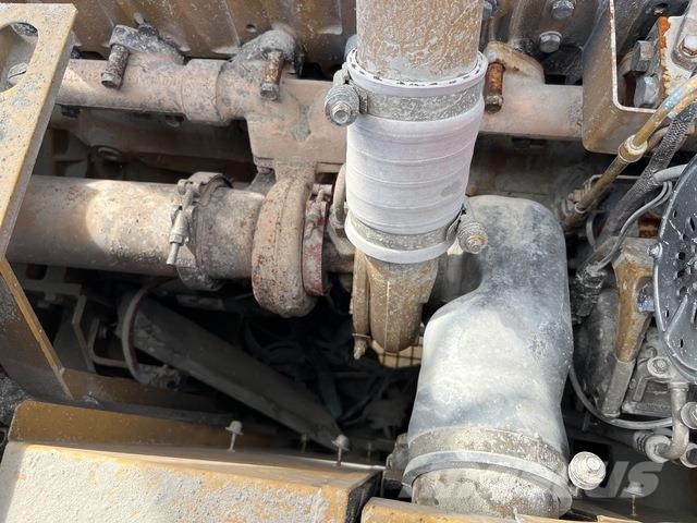 CAT 324DL 大型油圧ショベル12t以上(パワーショベル・ユンボ)