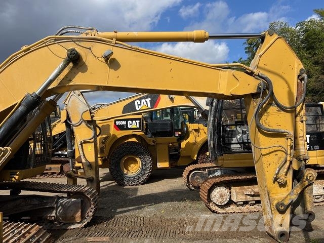 CAT 324DL 大型油圧ショベル12t以上(パワーショベル・ユンボ)