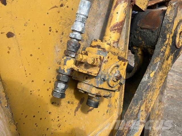 CAT 324DL 大型油圧ショベル12t以上(パワーショベル・ユンボ)