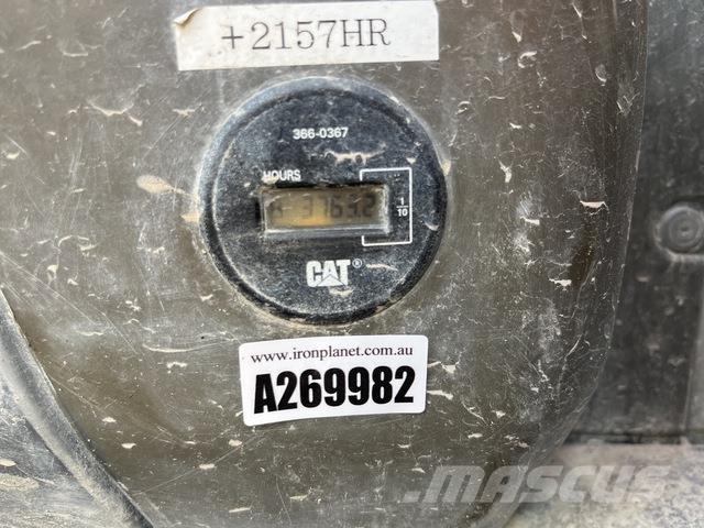 CAT 324DL 大型油圧ショベル12t以上(パワーショベル・ユンボ)