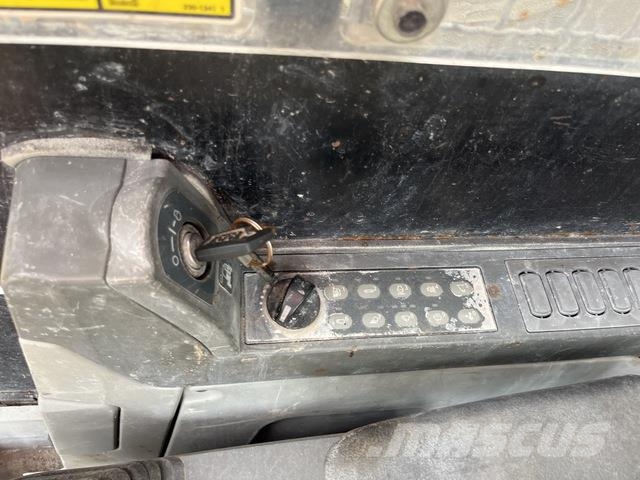 CAT 325FLCR 대형 굴삭기 29톤 이상