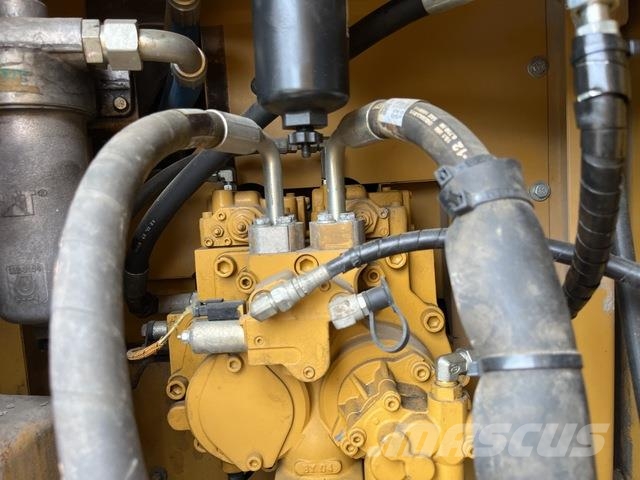 CAT 325FLCR 대형 굴삭기 29톤 이상