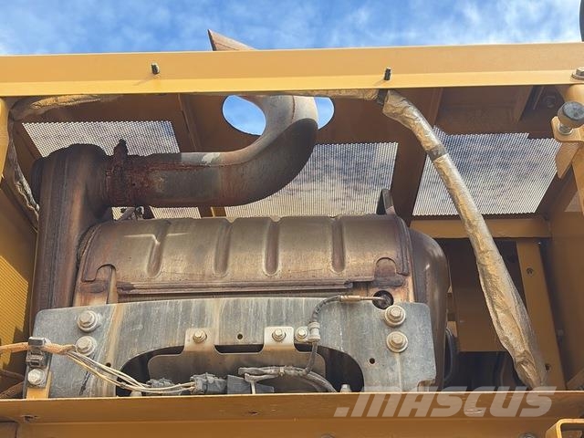 CAT 330 Crawler excavators