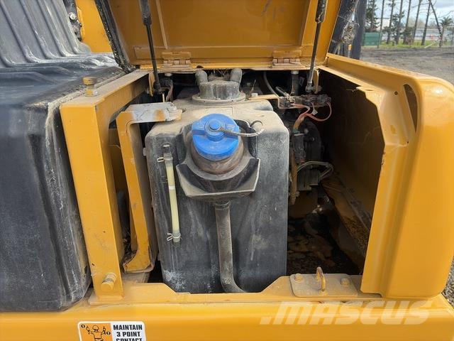 CAT 330 Crawler excavators