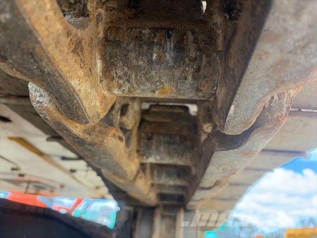 CAT 330 Crawler excavators