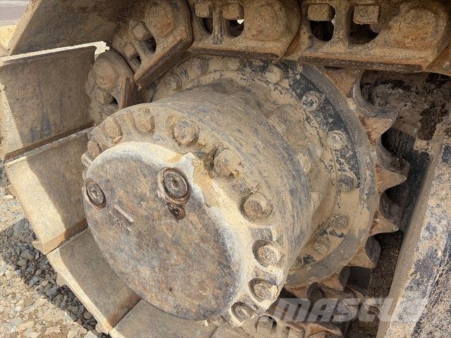 CAT 330 Crawler excavators